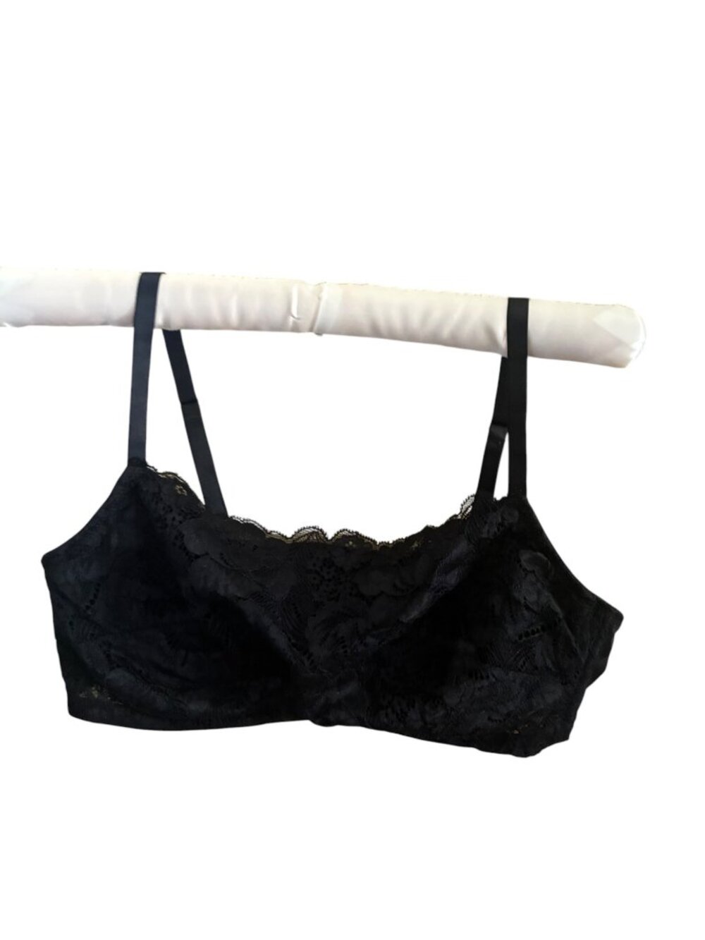 Lace‎ Black Underwire Bra By Soma Size 38D Adjustable Straps Lace Trim